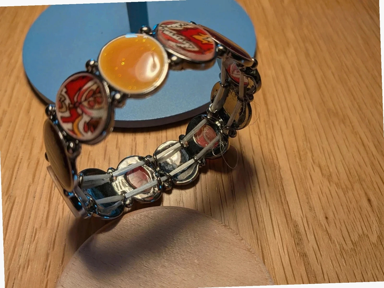 Stunning silver-tone paillette and reflective fantasy bracelet – photo 4